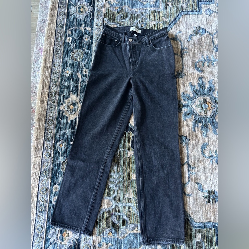 Abercrombie & Fitch Black The 90’s Straight Ultra High Rise